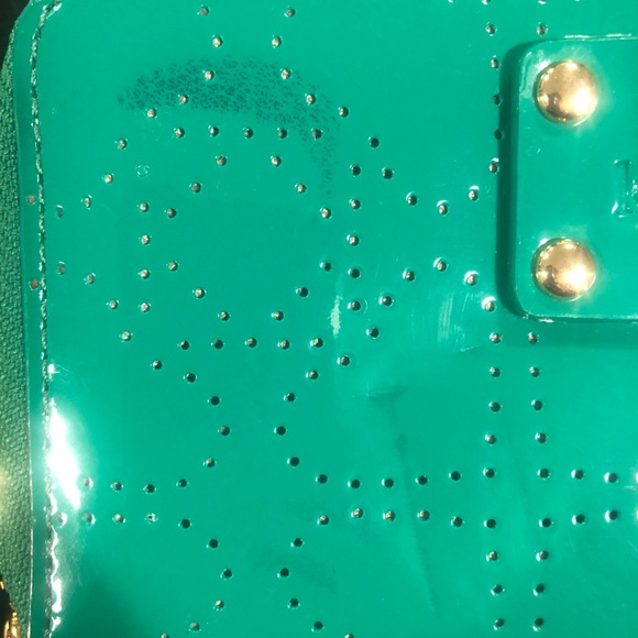 Kate Spade Jazzy Patent Green Wristlet - Picture 6 of 7